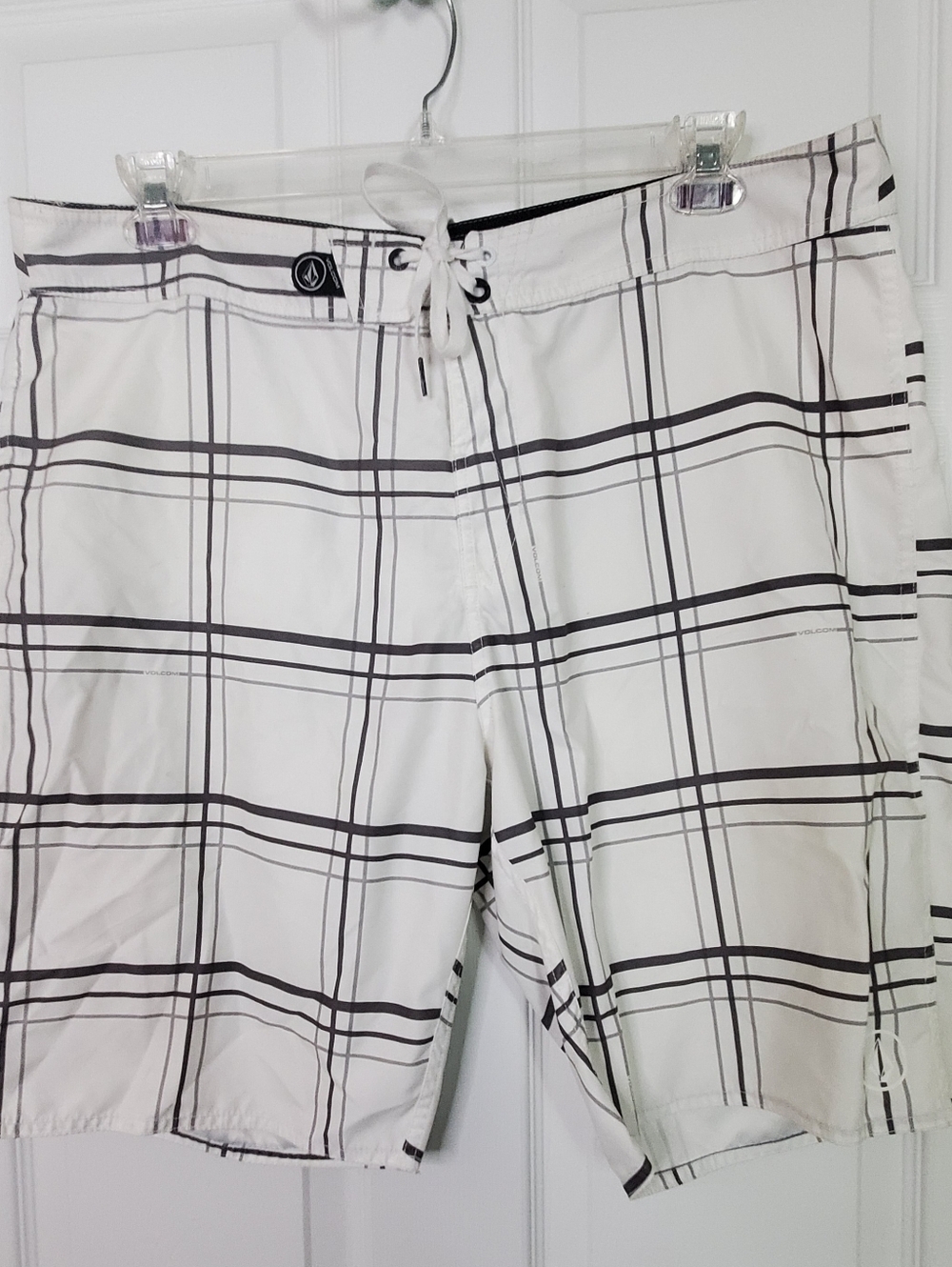 Volcom White Plaid Swim Trunks with Black Grid Size 38
